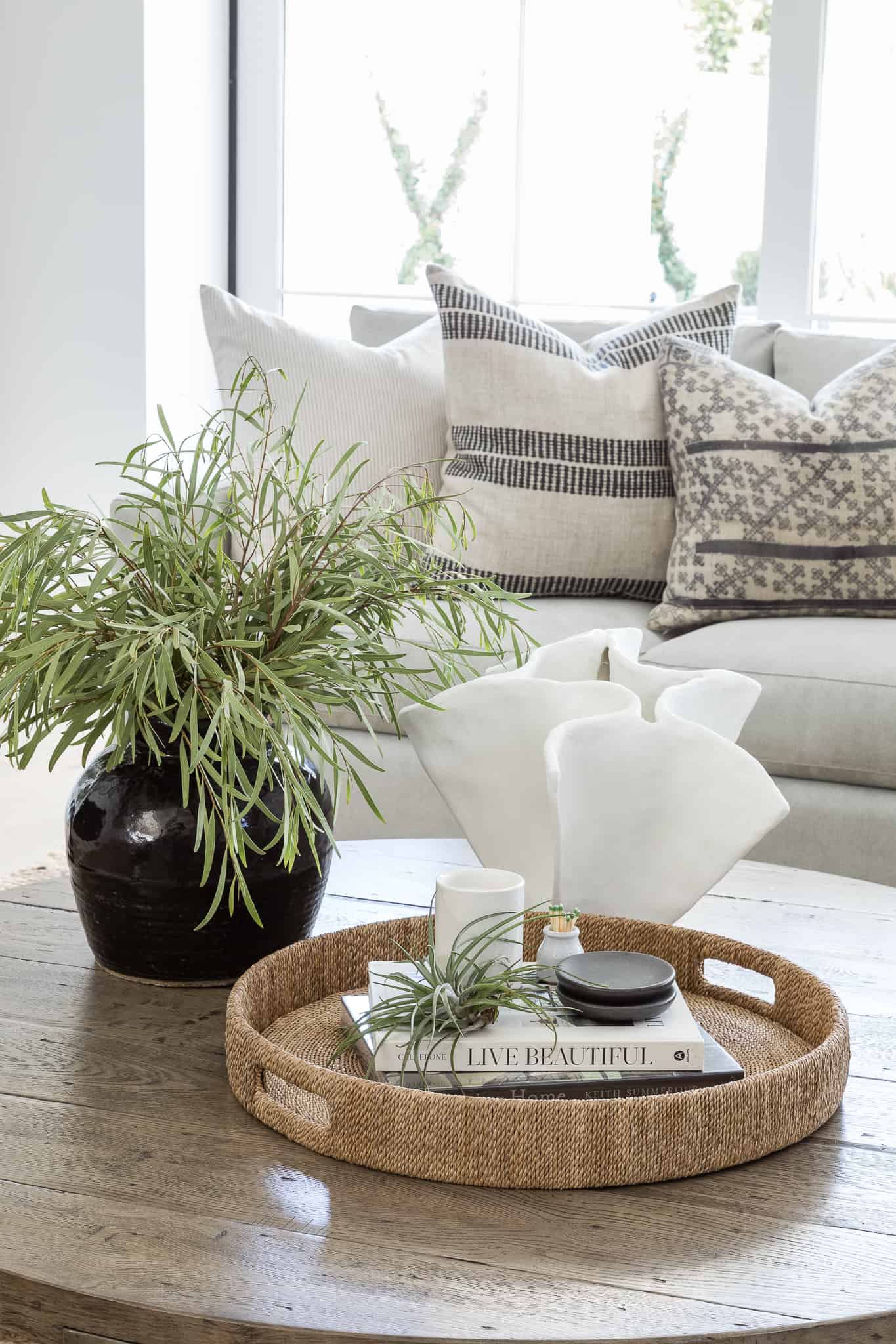 How to Style a Coffee Table, Must-have Styling Pieces